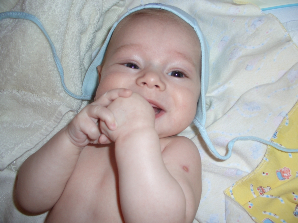 Маленький летчик (AnnaValerevna). 'Озорные девчонки, нежные мальчишки'