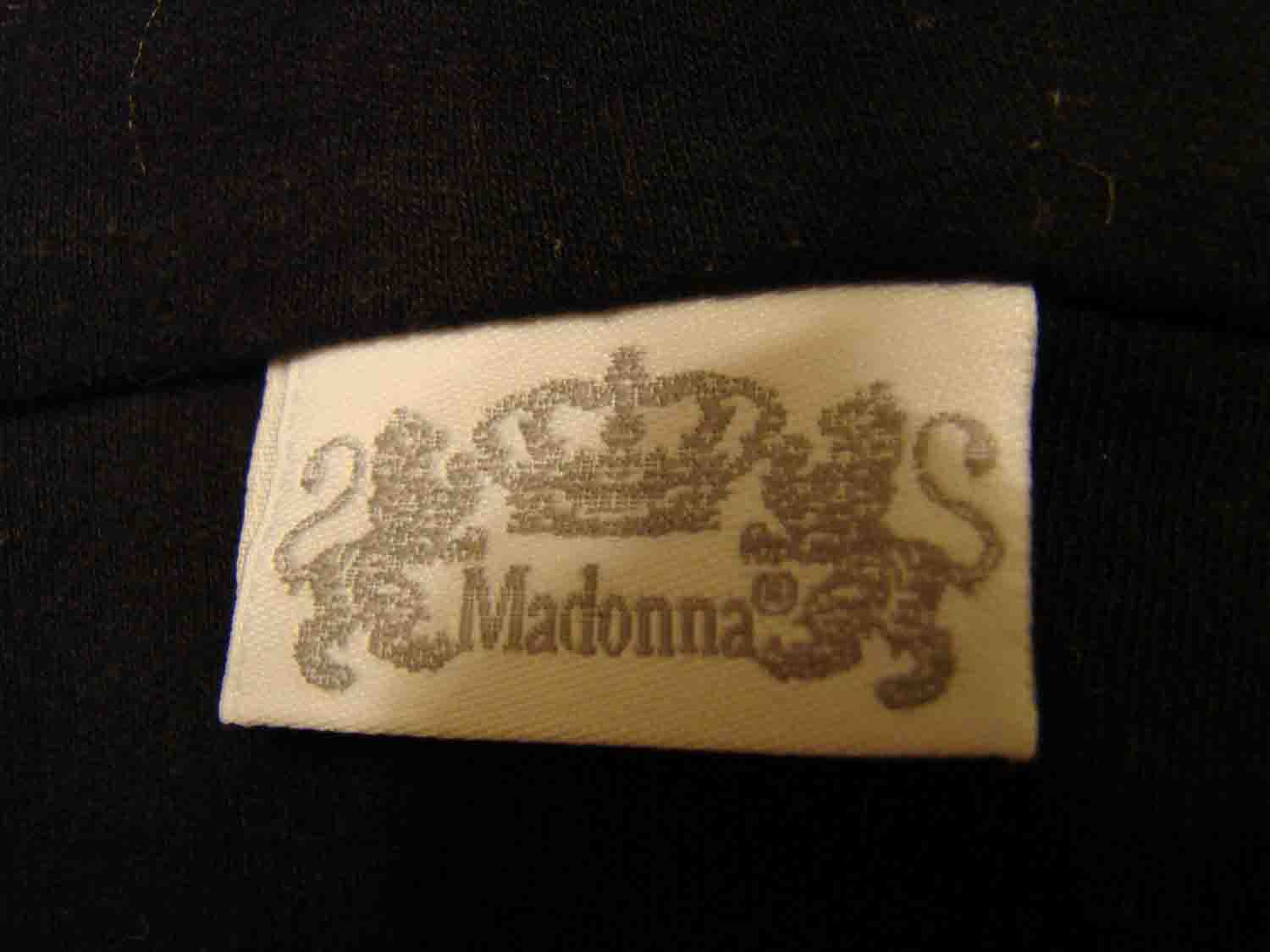 'БРЕНДОВЫЕ' вещи.