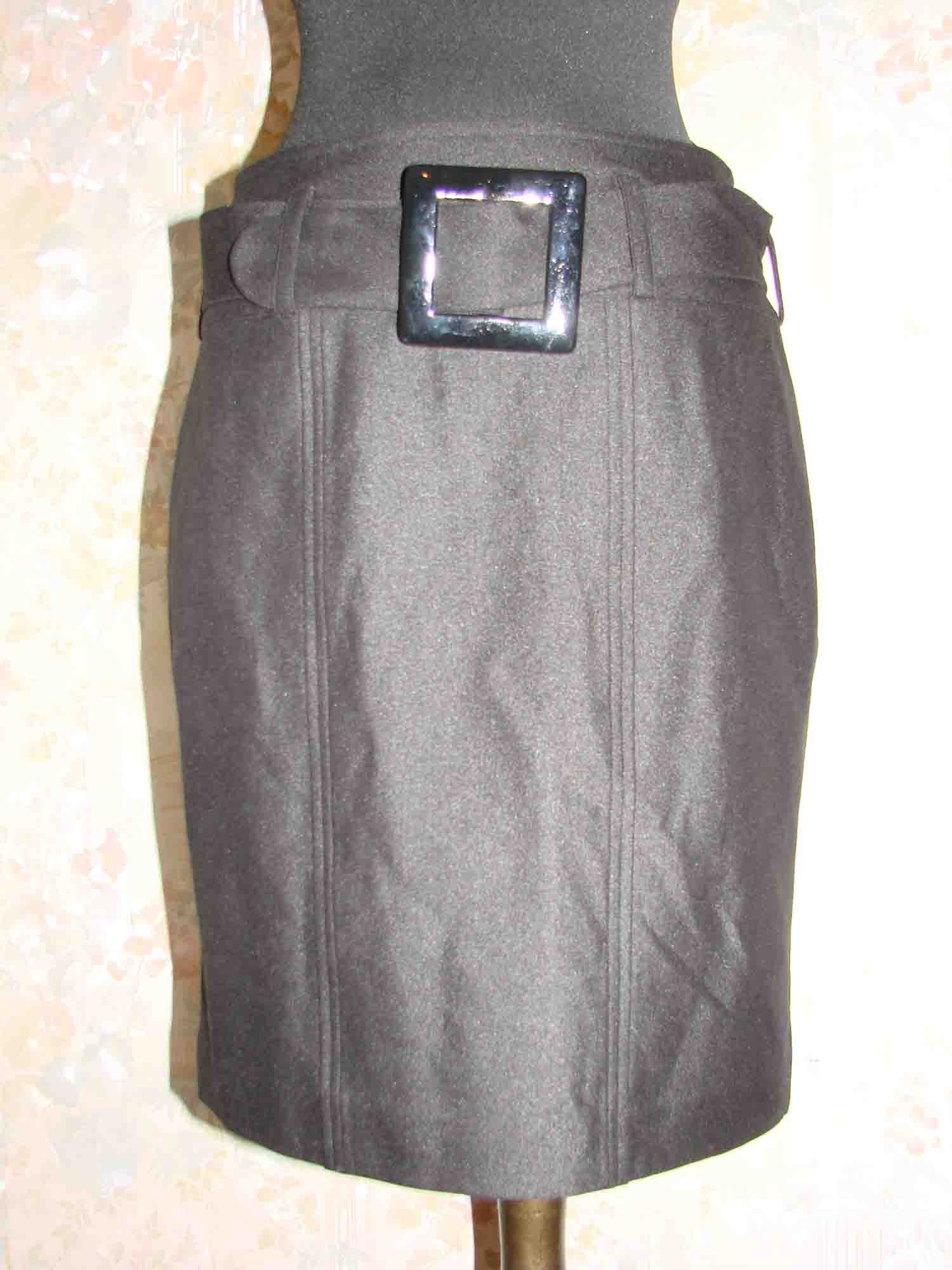 Костюмы, юбки (подруга продает)