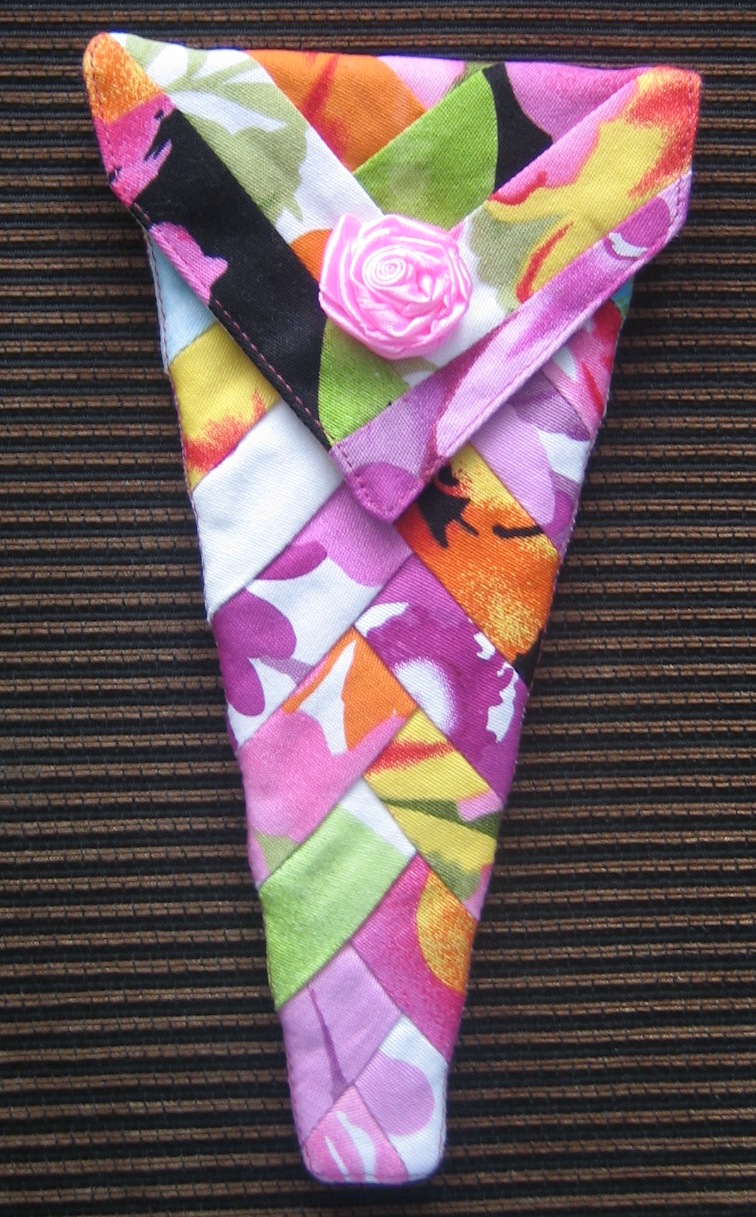 Футляр для ножниц.Джинсовый.. лоскутное шитье