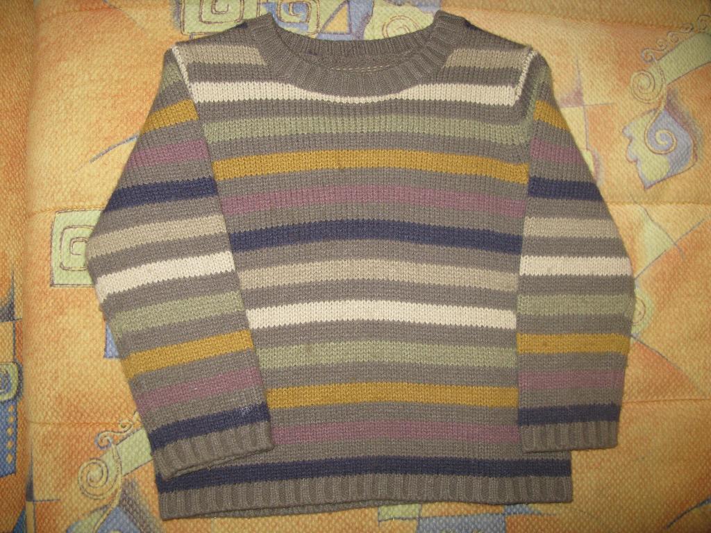 Свитер Мазекеа 2-3 года рост 98см. Одежда мальчику продажа