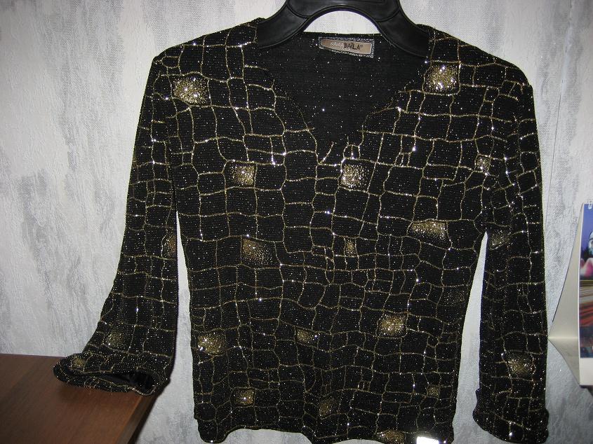 Нарядная кофточка с люрексом Франция р-р 2 (44). Женское