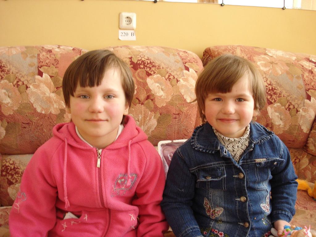 Еще в приюте. Дочки