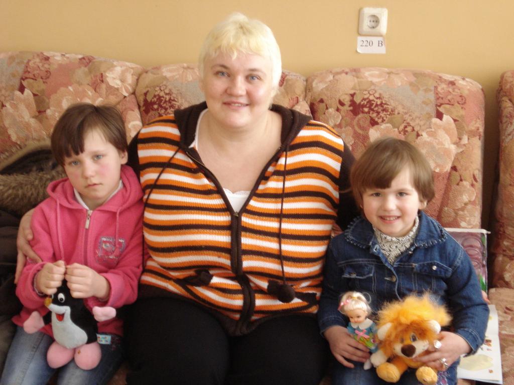 Вот так мы улыбаемся. Дочки