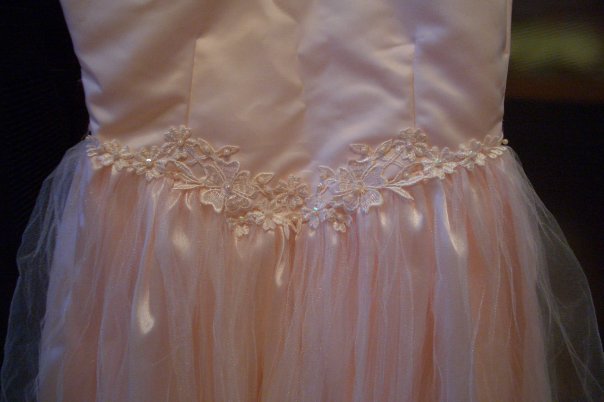 Нарядное платье р. 6-7 лет