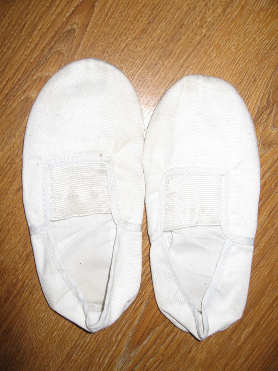 Чешки текстиль р.31. ДЕВИЧЬЕ-ОБУВЬ б/у