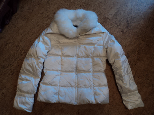 БЕЛАЯ куртка PHARD, на полный 48 р-р. Одежда