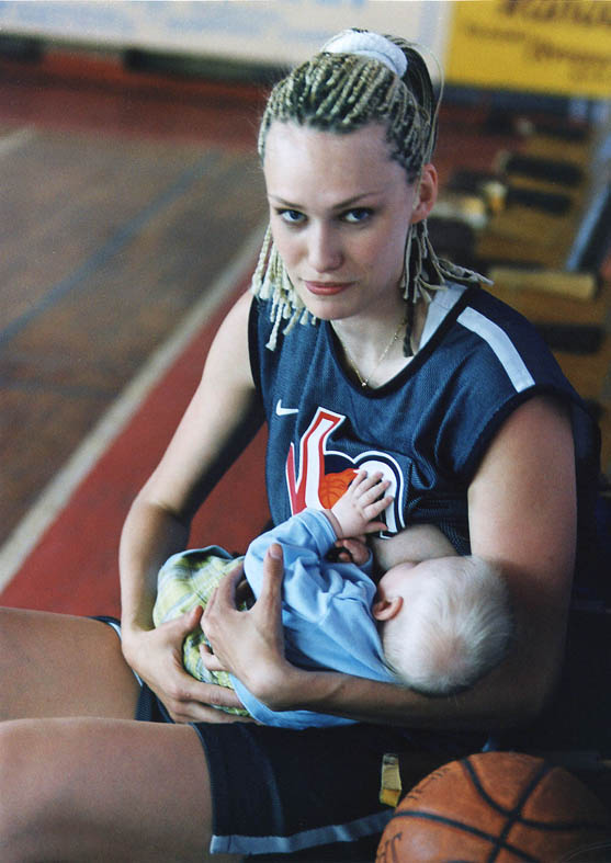 Украинская мадонна с младенцем фото