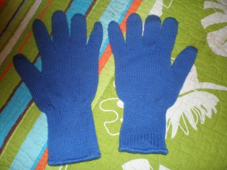 перчатки Лесси р.8-9 лет  170=. Шапки,комплекты,шарфы и перчатки