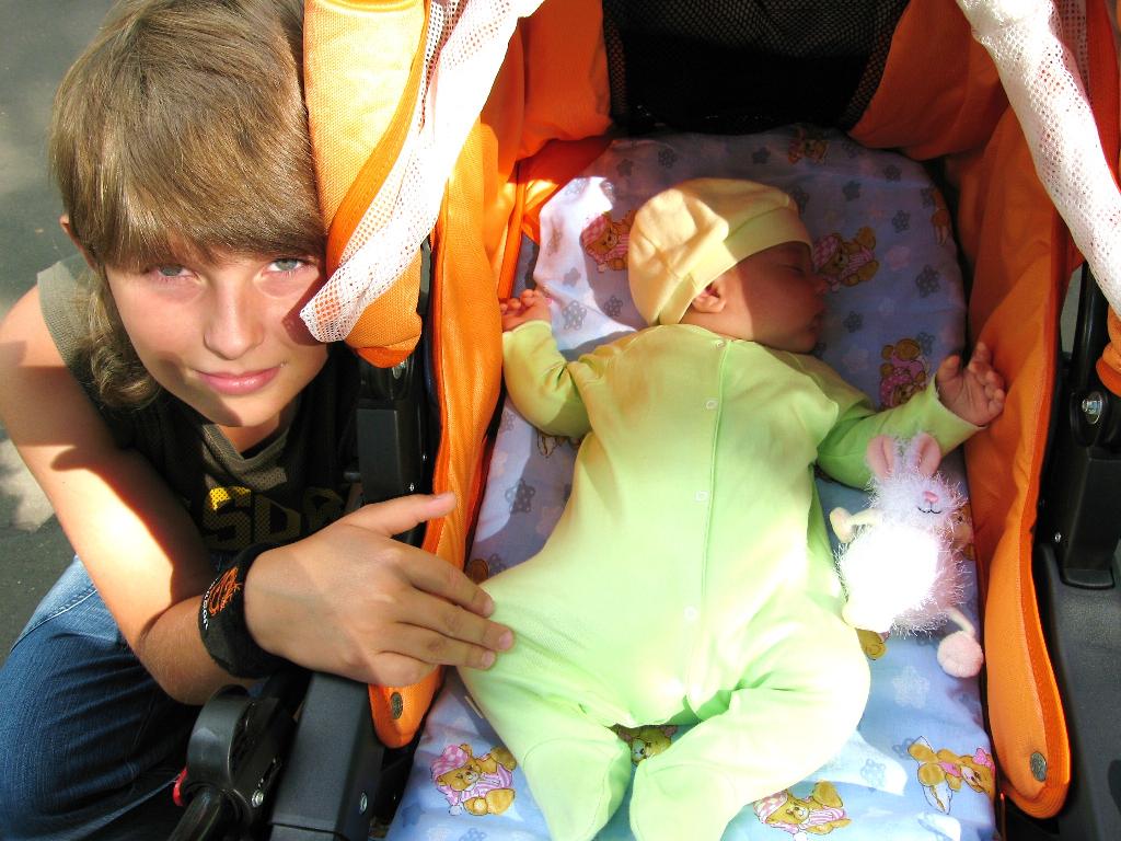 Любимый братик может спать спокойно. Мое первое лето