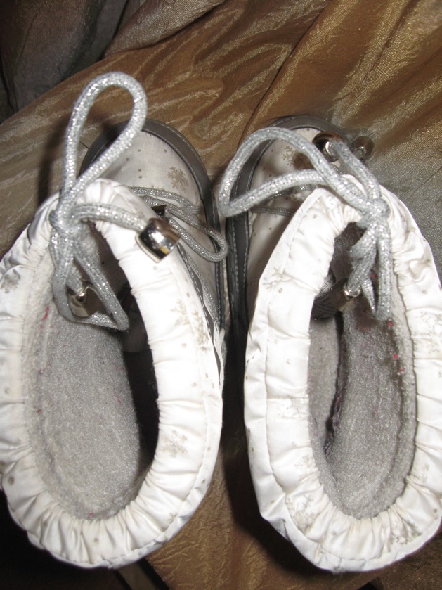 ДЕВИЧЬЕ-ОБУВЬ б/у