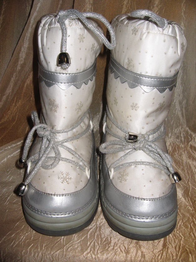 ДЕВИЧЬЕ-ОБУВЬ б/у