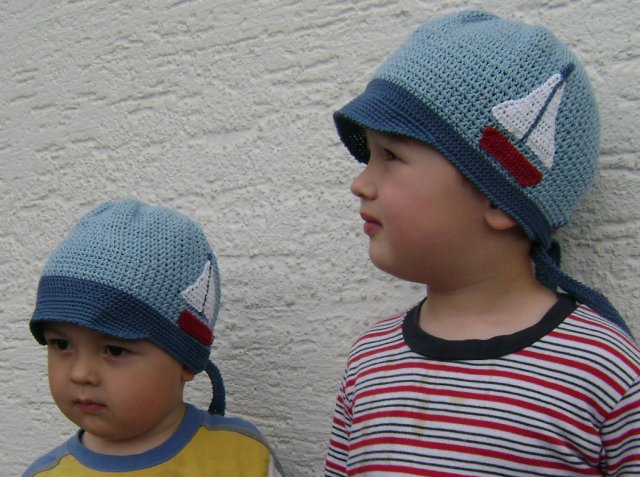 Вязаные кепки для мальчиков