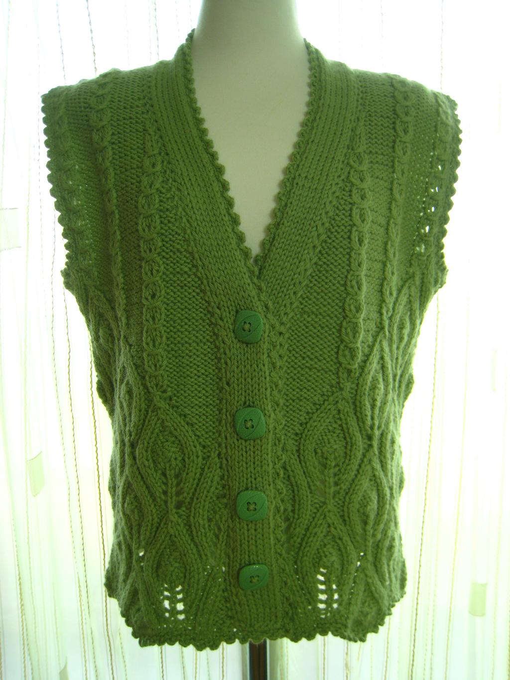 Жилетка 'Чайное дерево'. Жилетки, безрукавки