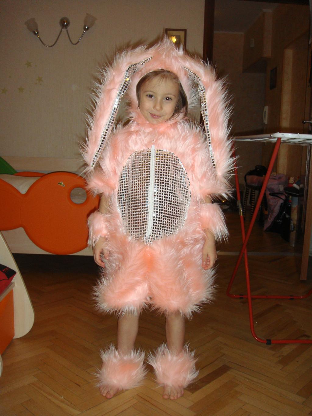 Костюм зайца 2010 год. 