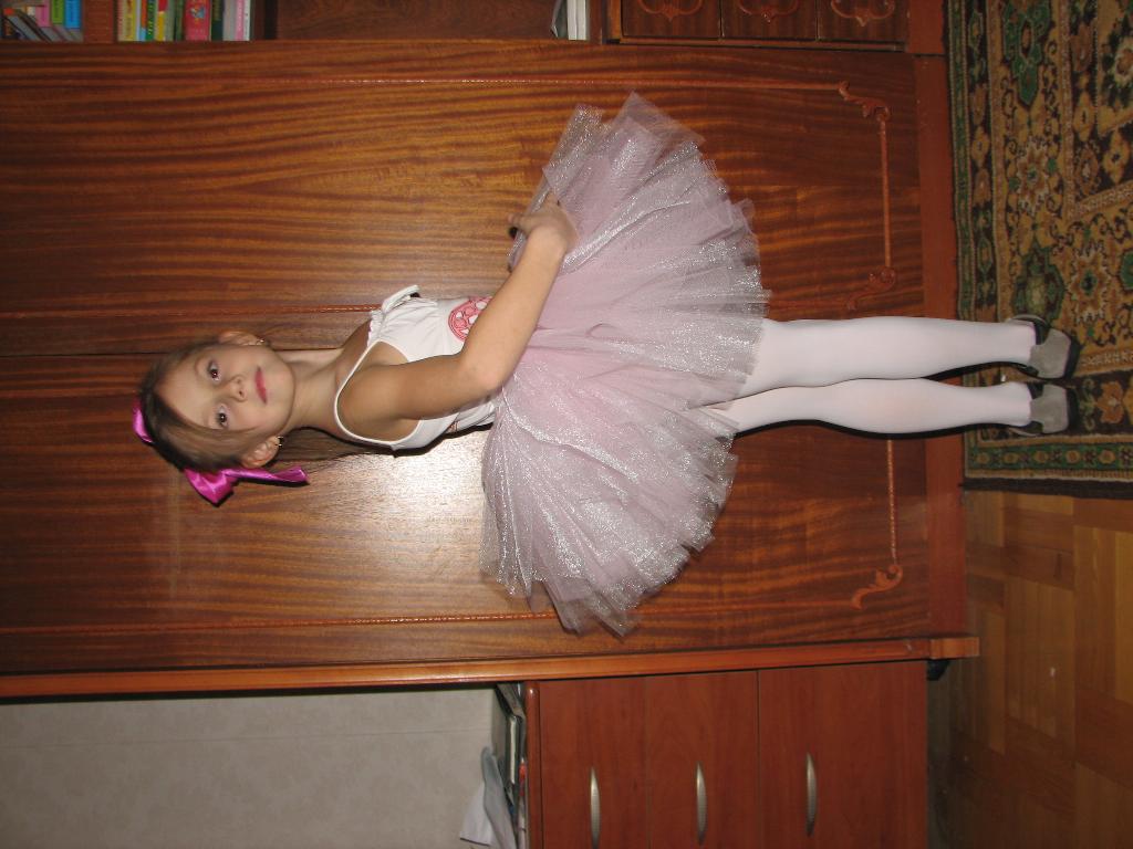 Пачка для феи.Цена 900р.Новая.. детские вещи