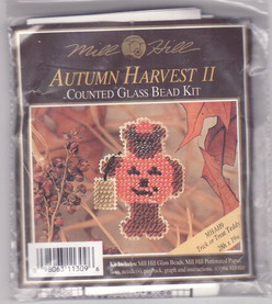 MHAH9 Trick or Treat Teddy. Mill Hill