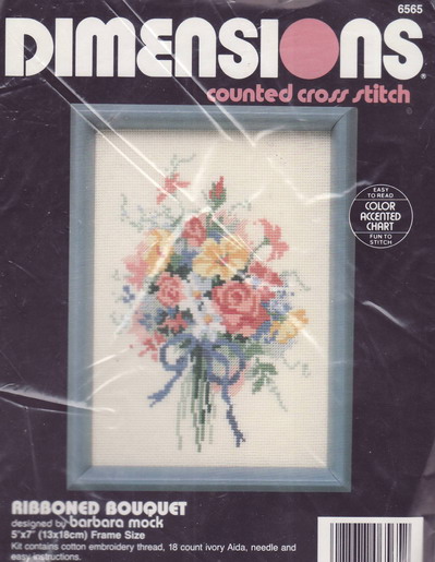 06565 Ribboned Bouquet. Dimensions 1