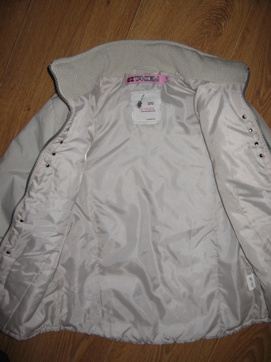 ДЕВИЧЬЕ-ПАЛЬТО,ПЛАЩ,КУРТКИ,ДУТЫЙ ЖИЛЕТ 