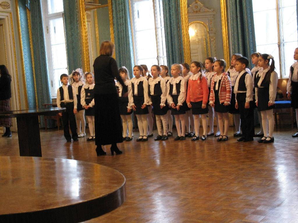 Выступление Вики с хором в Аничковом дворце. 2010 год