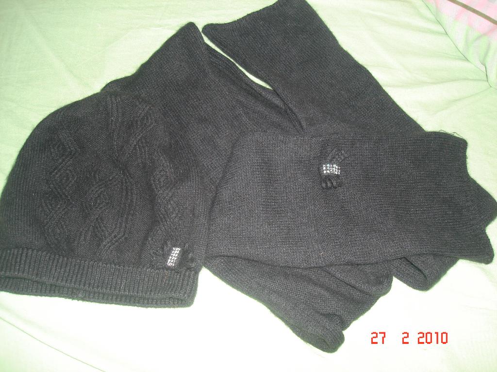 шапка с напуском+шарф. черный цвет.бантики в страз. шапки-варежки,платки,палантины