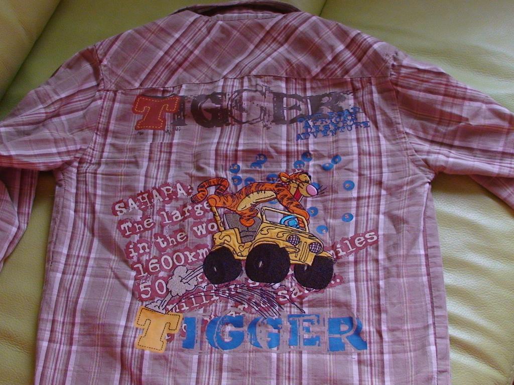 Вид сзади.. Деская одежда д/м