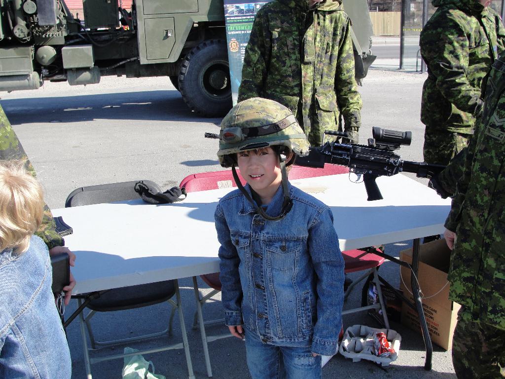 с понтом парад 9 мая