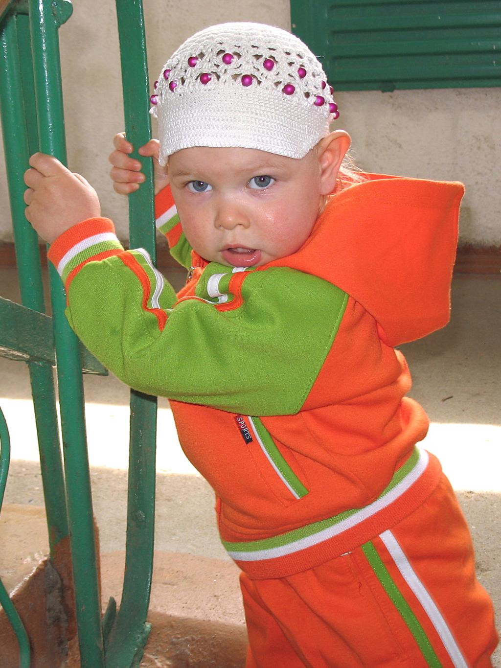 Ну вот и научилась без мамы. 