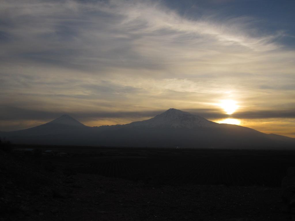 Арарат на закате.. Армения