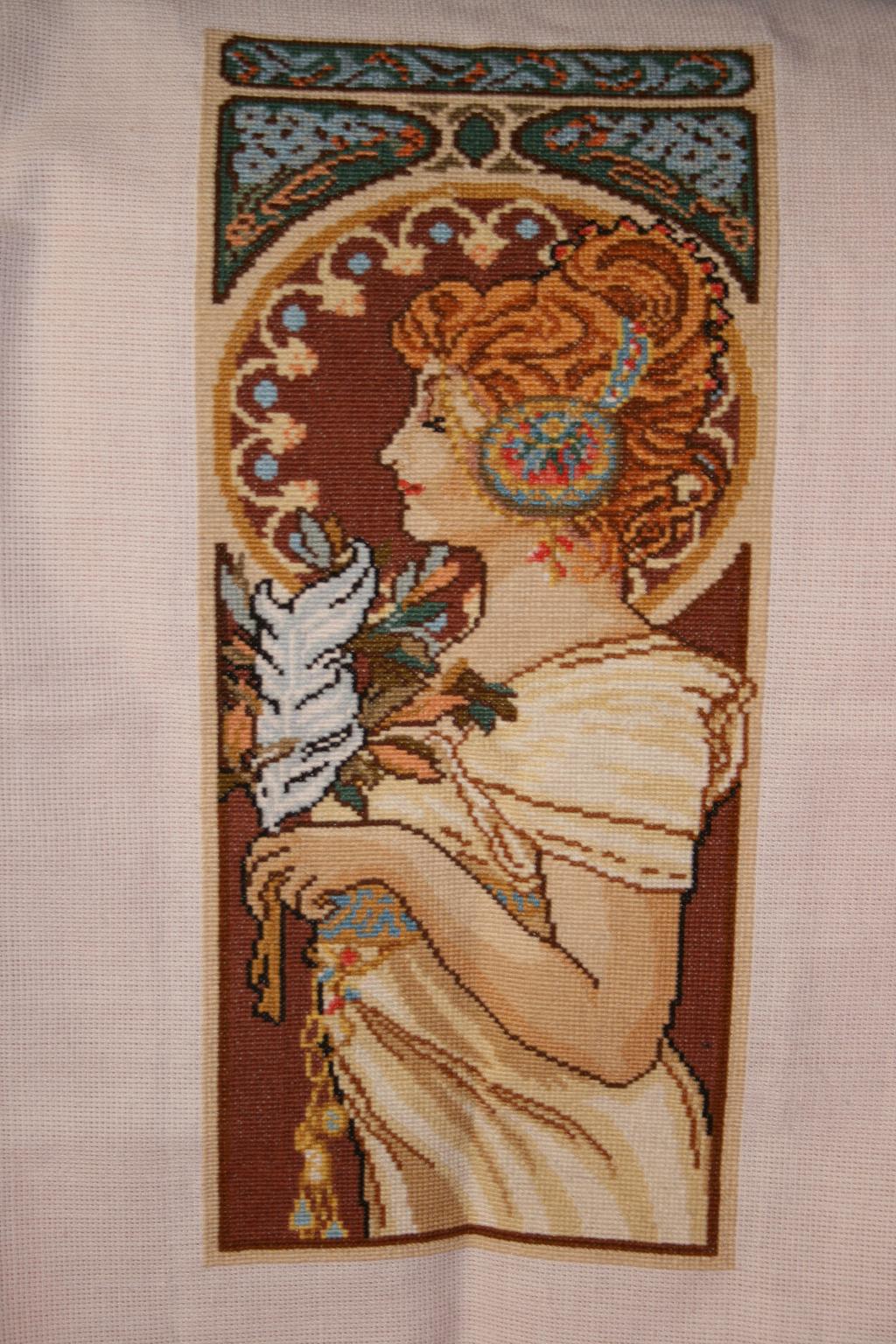 'Перо'. Вышивка