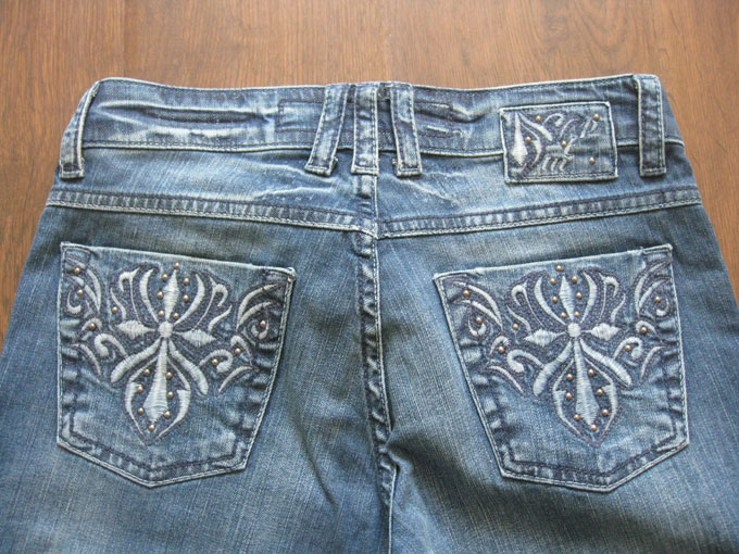 Вот такие красивые кармашки сзади. Пристрой (все новое)