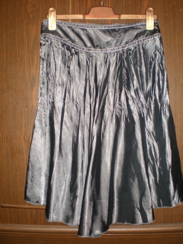 Юбочка атлас р.44   100=. Вещи р.44-46