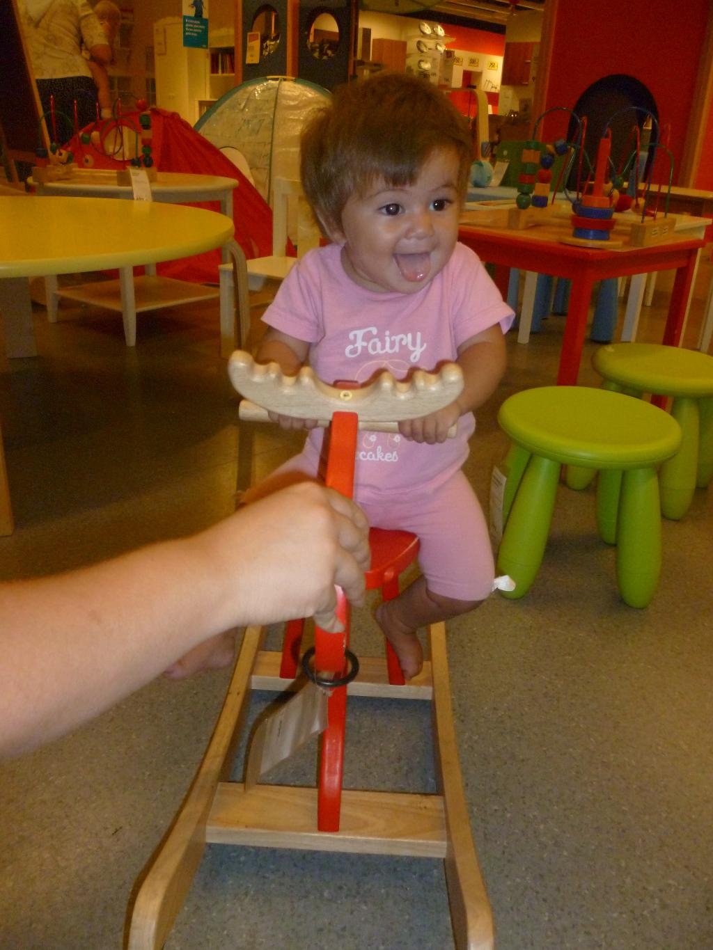 Однажды в Икее))). Моя умничка-красотулечка