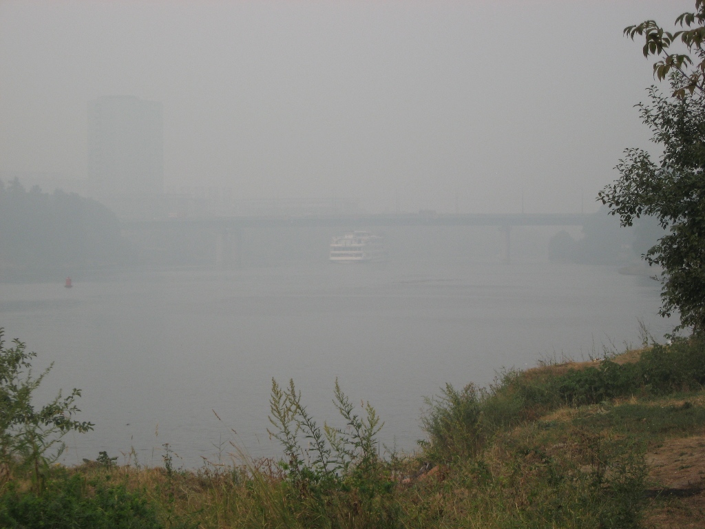 08.08.10 Третий день - дым рассеивается