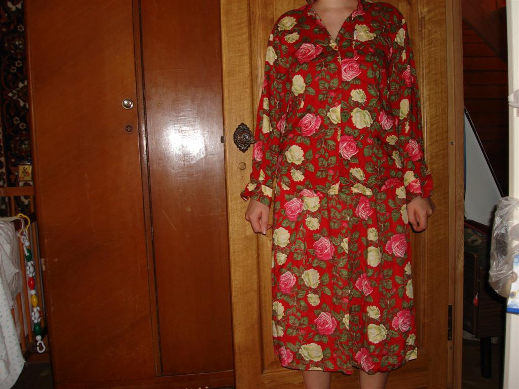 новый комплект. костюмы женские