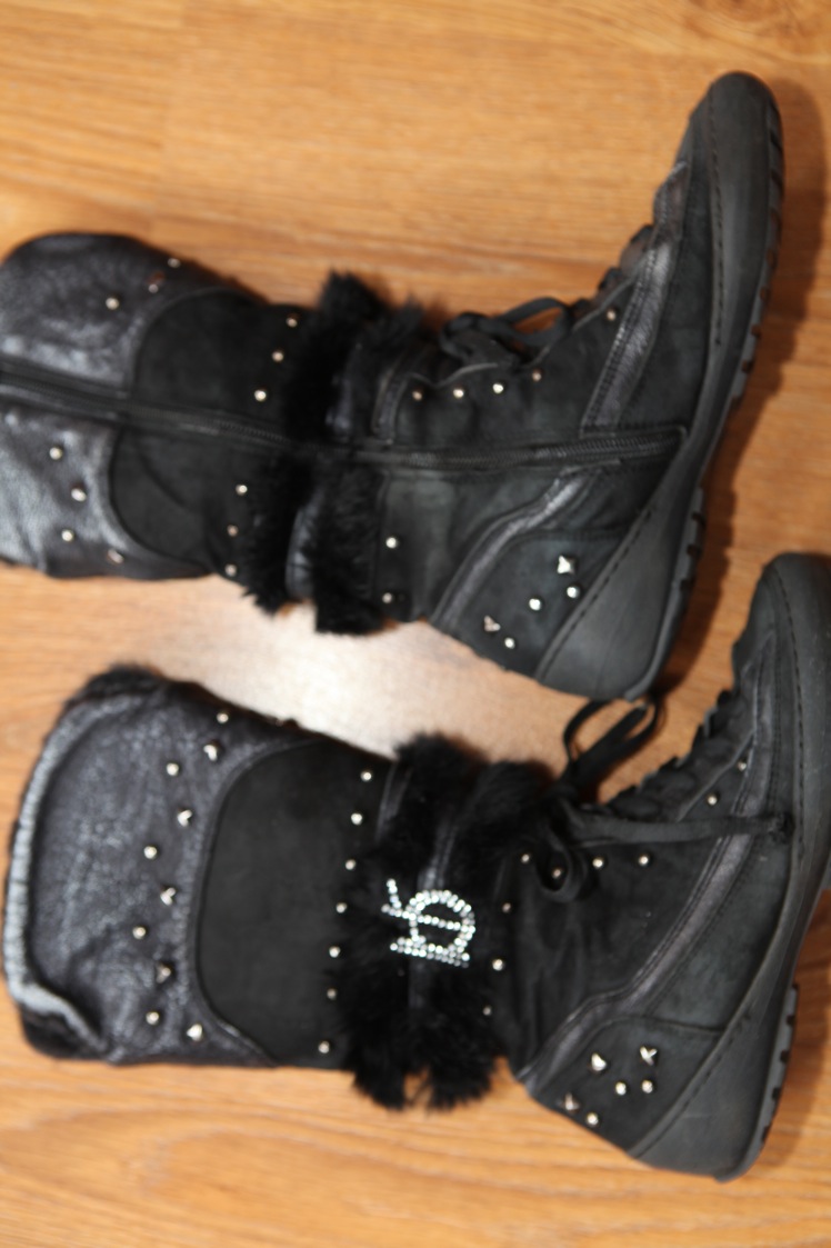 ДЕВИЧЬЕ-ОБУВЬ б/у