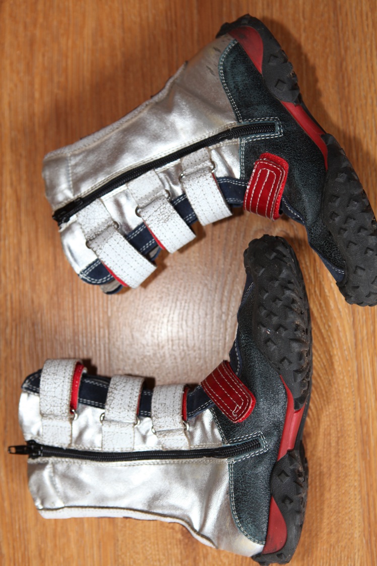 ДЕВИЧЬЕ-ОБУВЬ б/у