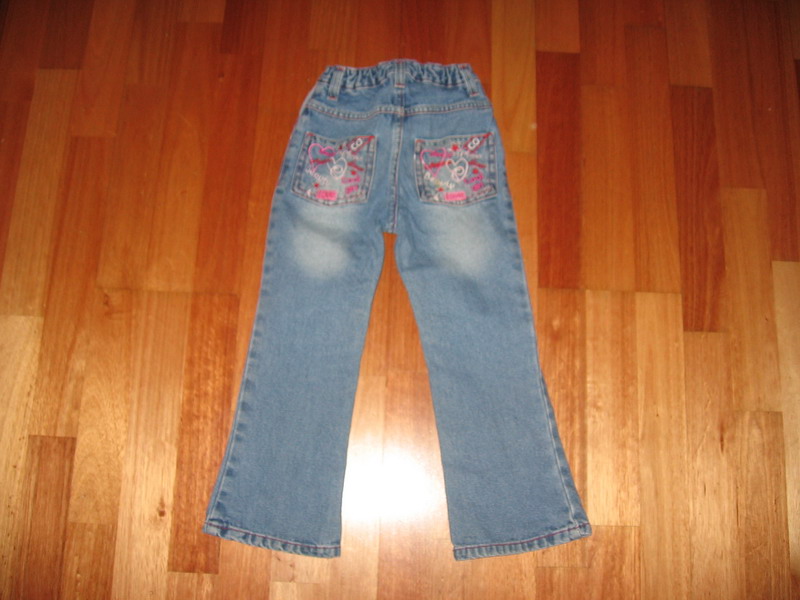Глория джинс д/д р.104 цена 150р.. 