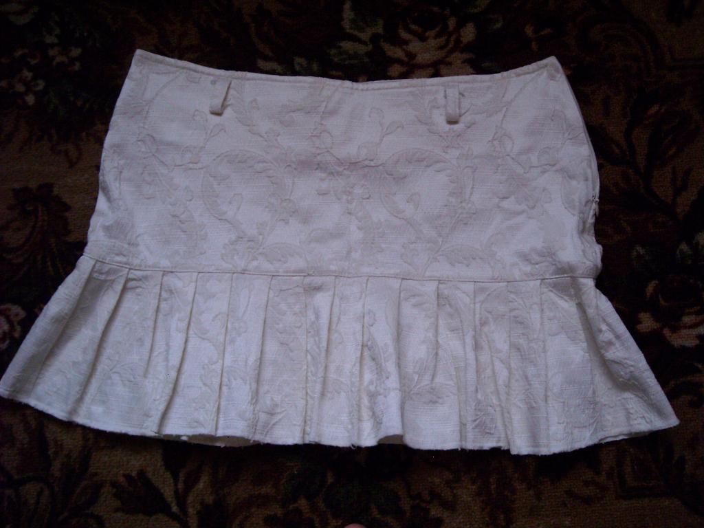 Белая мини юбка. Юбки