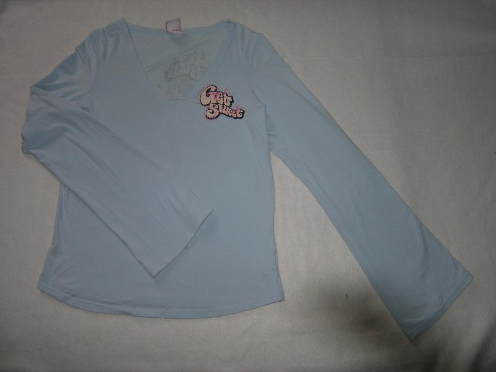 Голубая кофта с шир рукавами. Кофты