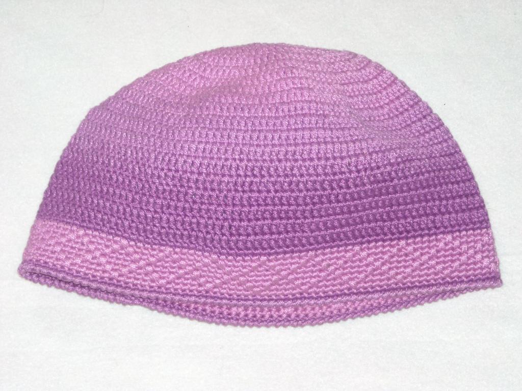 Розовая шапка. Головные уборы