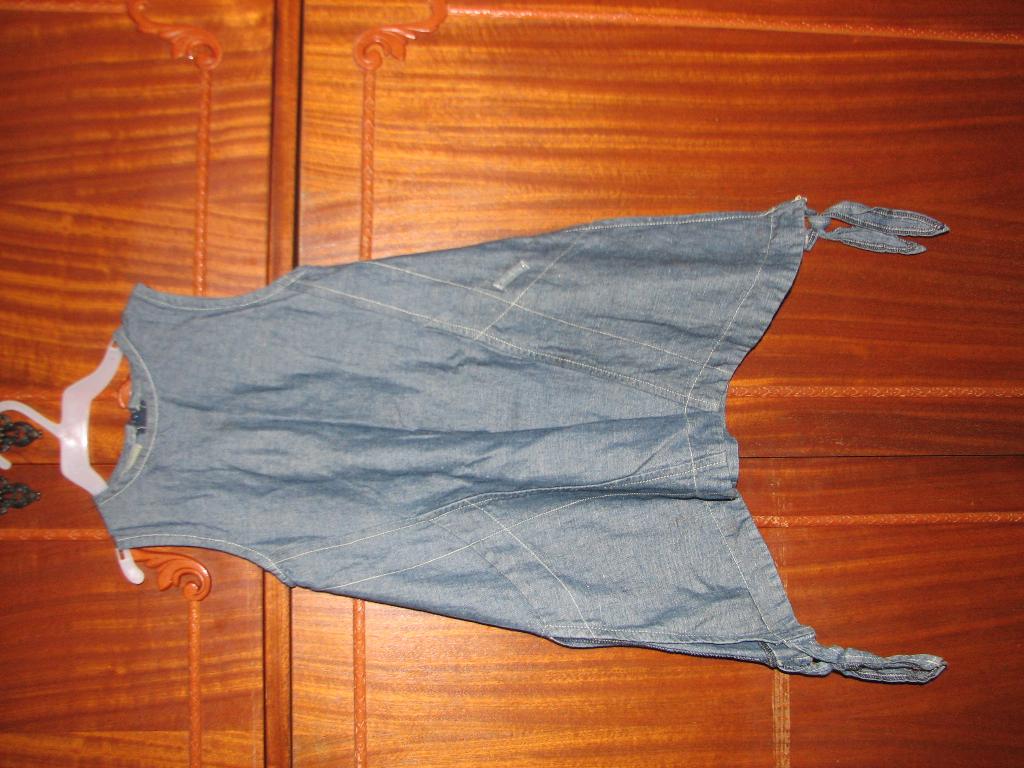 Сарафан 98-104.Цена 250р. детские вещи