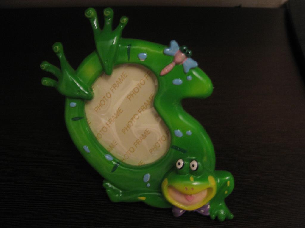 Рамка-лягушка,200 р.. 