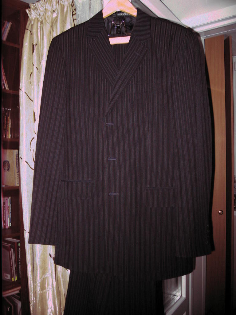 ОТДАН Костю мужской 48-182. Отдам даром