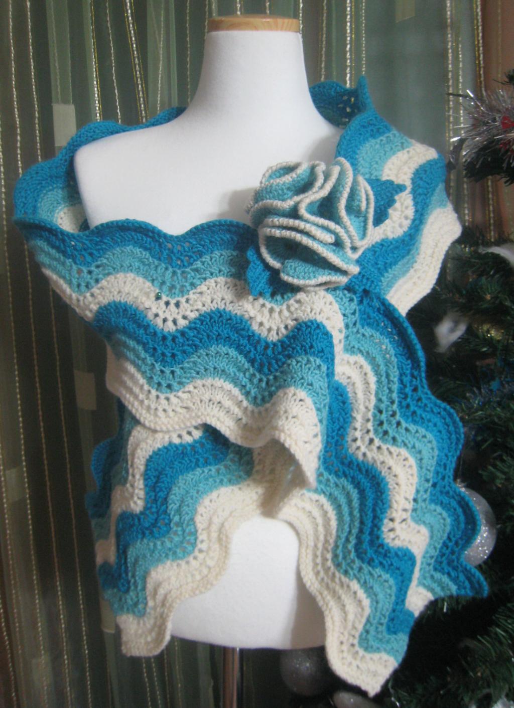 Мини-палантин ' Павлиний хвост'. Шарфы, шали, палантины