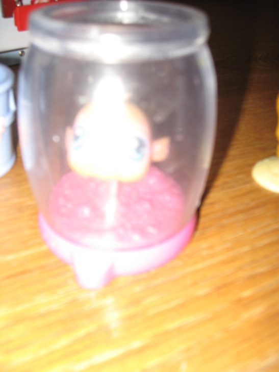 Аквариум с рыбкой. ДЕТЯМ-ИГРУШКИ,КНИГИ