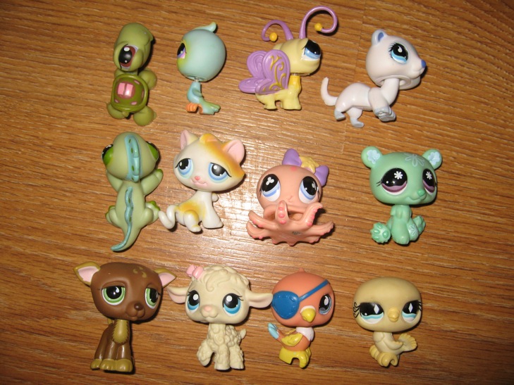 ДЕТЯМ-ИГРУШКИ,КНИГИ