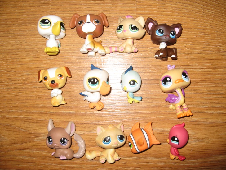 ДЕТЯМ-ИГРУШКИ,КНИГИ