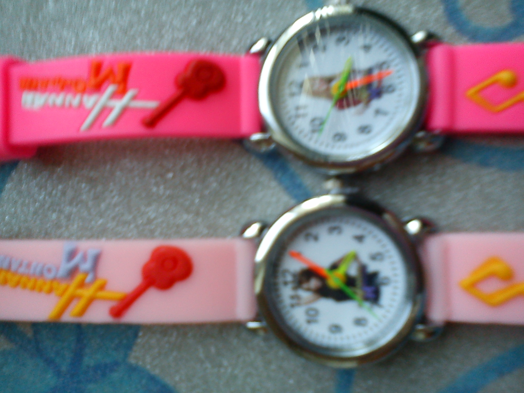 Ханна монтана 100с%. Часы для детей и подростков