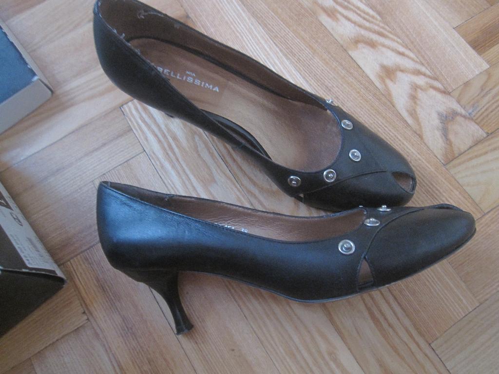 Туфли 38 размер, натуральная кожа. Обувь ,сумки